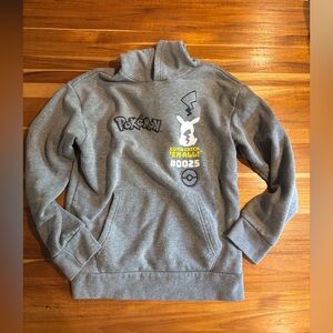 Old Navy Gray Fleece Hoodie Pokémon Pikachu 14
